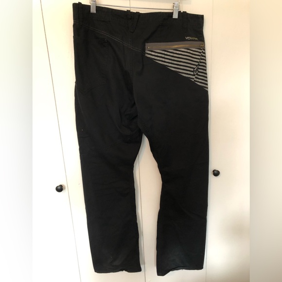 Volcom chino - Picture 2 of 3